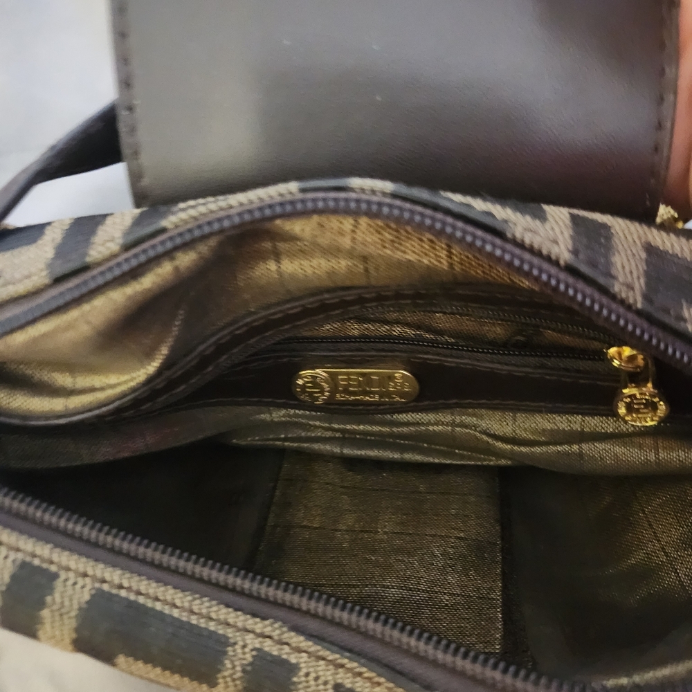 Fendi bag - Picture 3 of 3